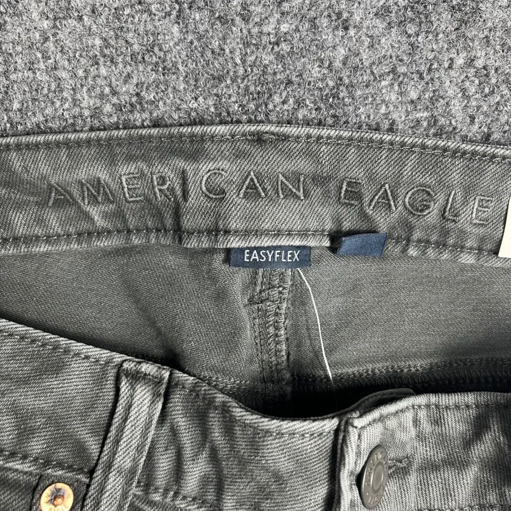 American Eagle Jeans Mens 32 Stone Gray Athletic Fit EasyFlex 6947-040 NWT